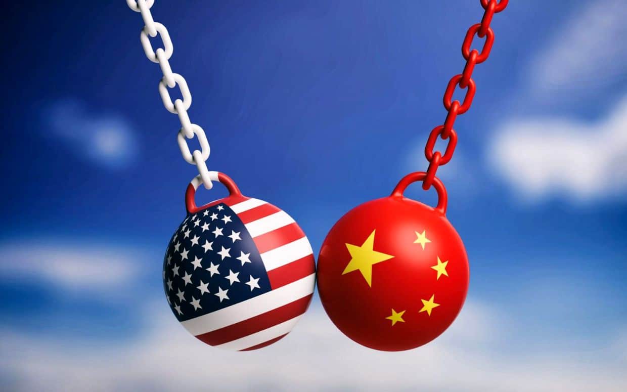 一天突发五件大事，美国对中国下狠手刀刀溅红，且又留下一扇窗