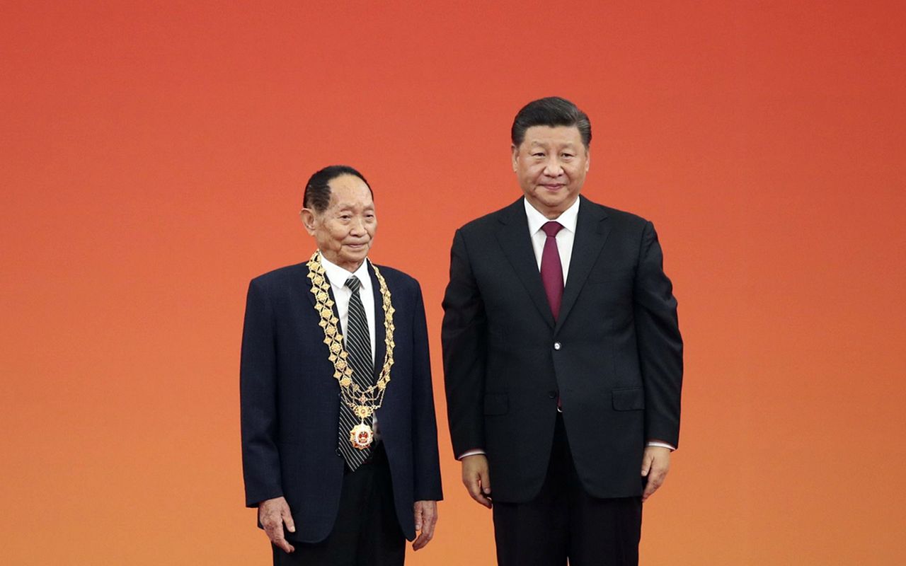 像袁隆平这样的科学家 为什么拒绝入党，还拒绝当官？