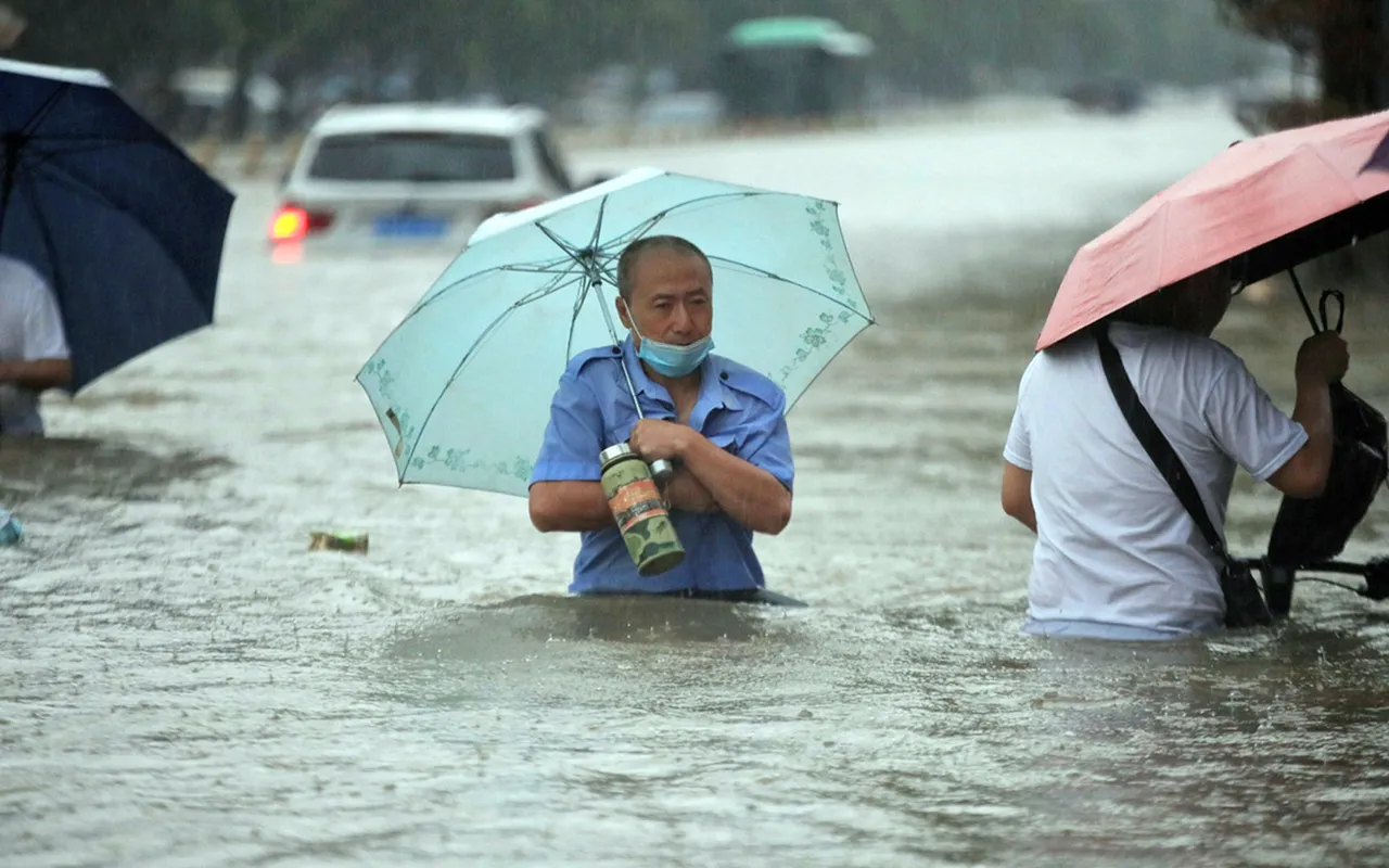 暴雨大考：洛阳、郑州交出了两份不同的答卷